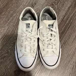 White Women’s Converse Size 8